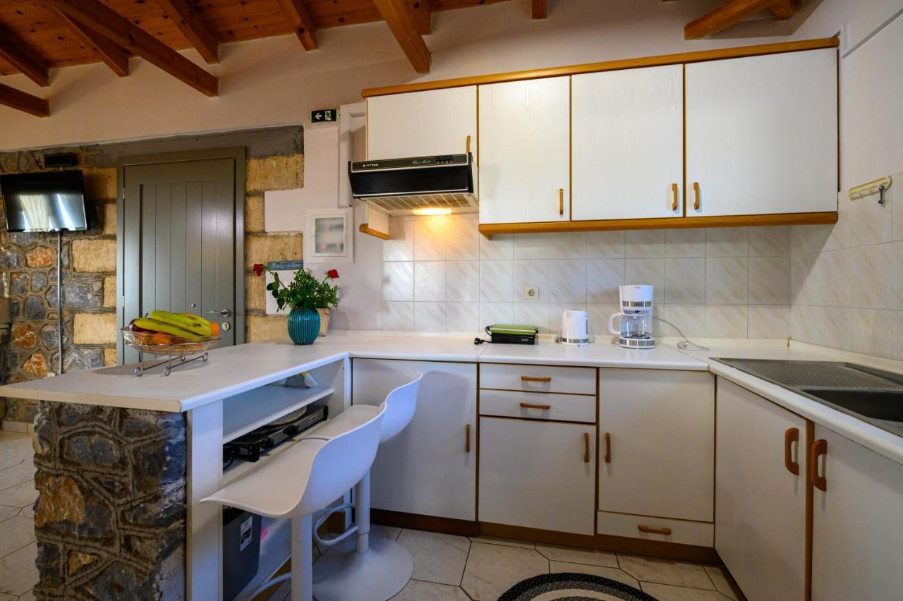 Σελήνη Kotronion (West Mani) Exterior foto