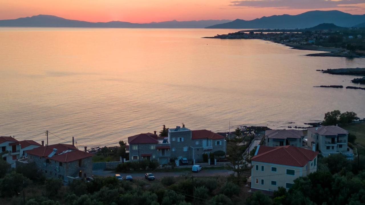 Σελήνη Kotronion (West Mani) Exterior foto